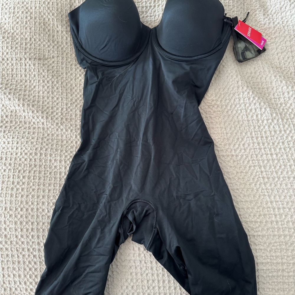 SPANX  Suit Your Fancy Strapless Cupped Mid-Thigh Bodysuit LARGE